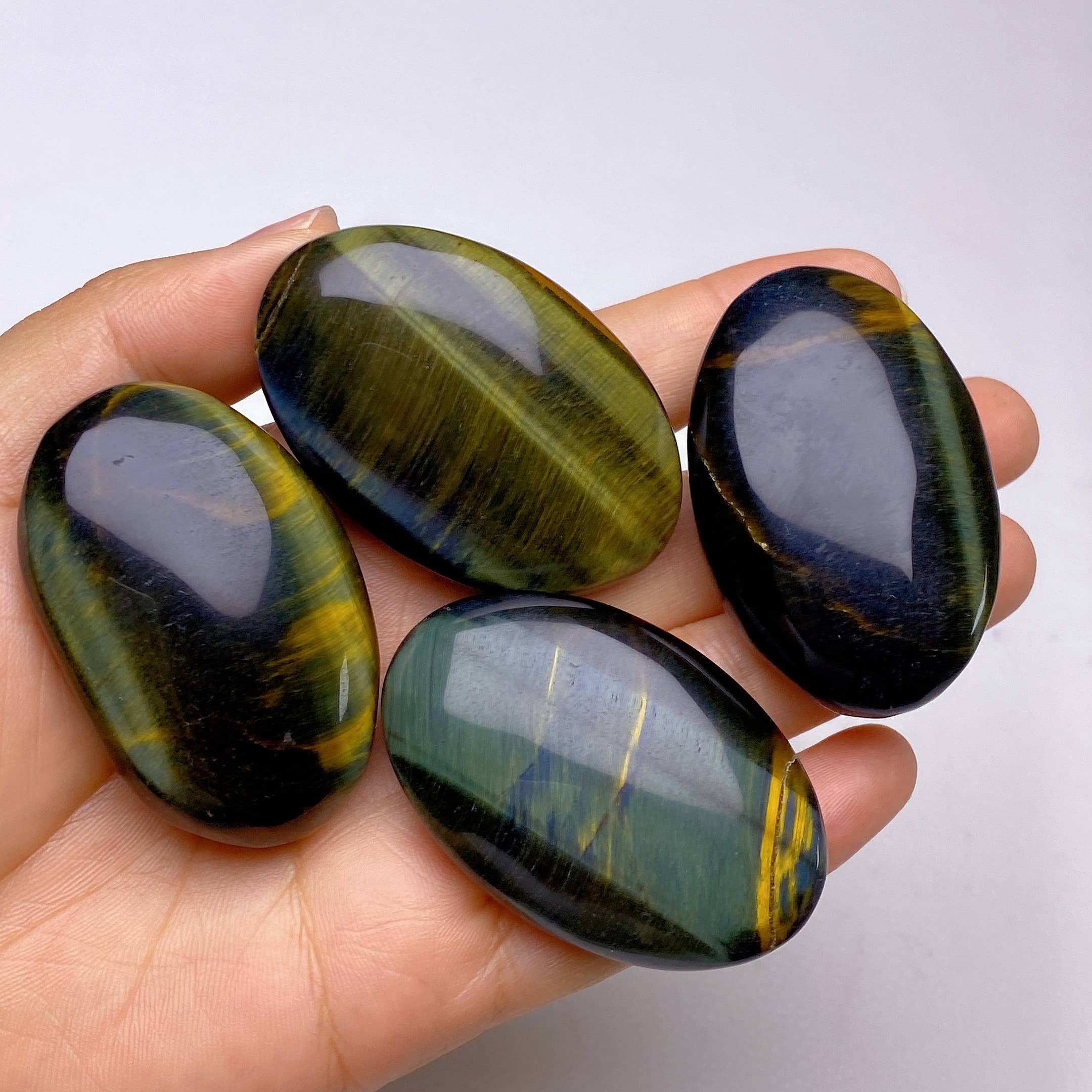 Blauer Tigerauge Handstein