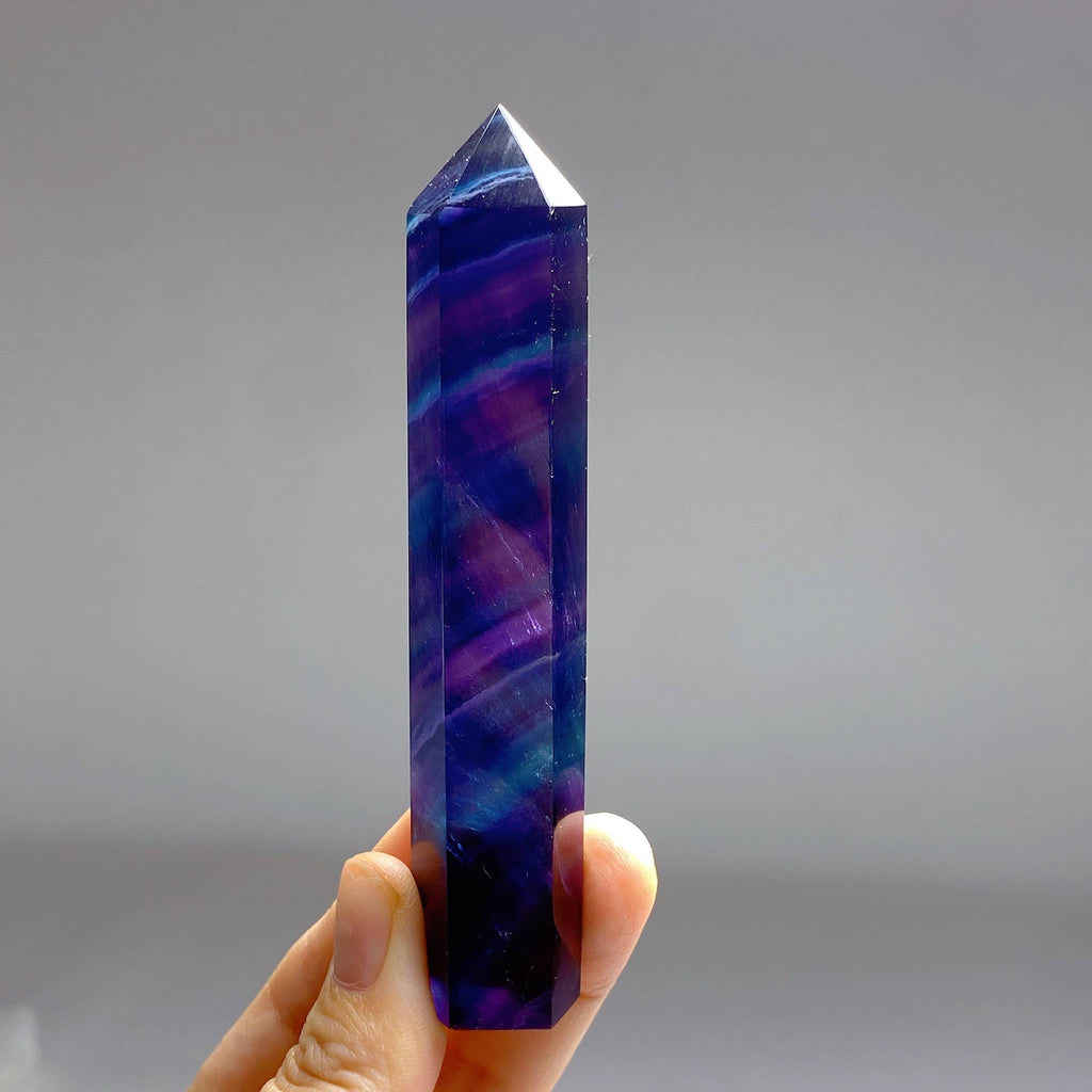 Fluorit-Obelisk Dunkel