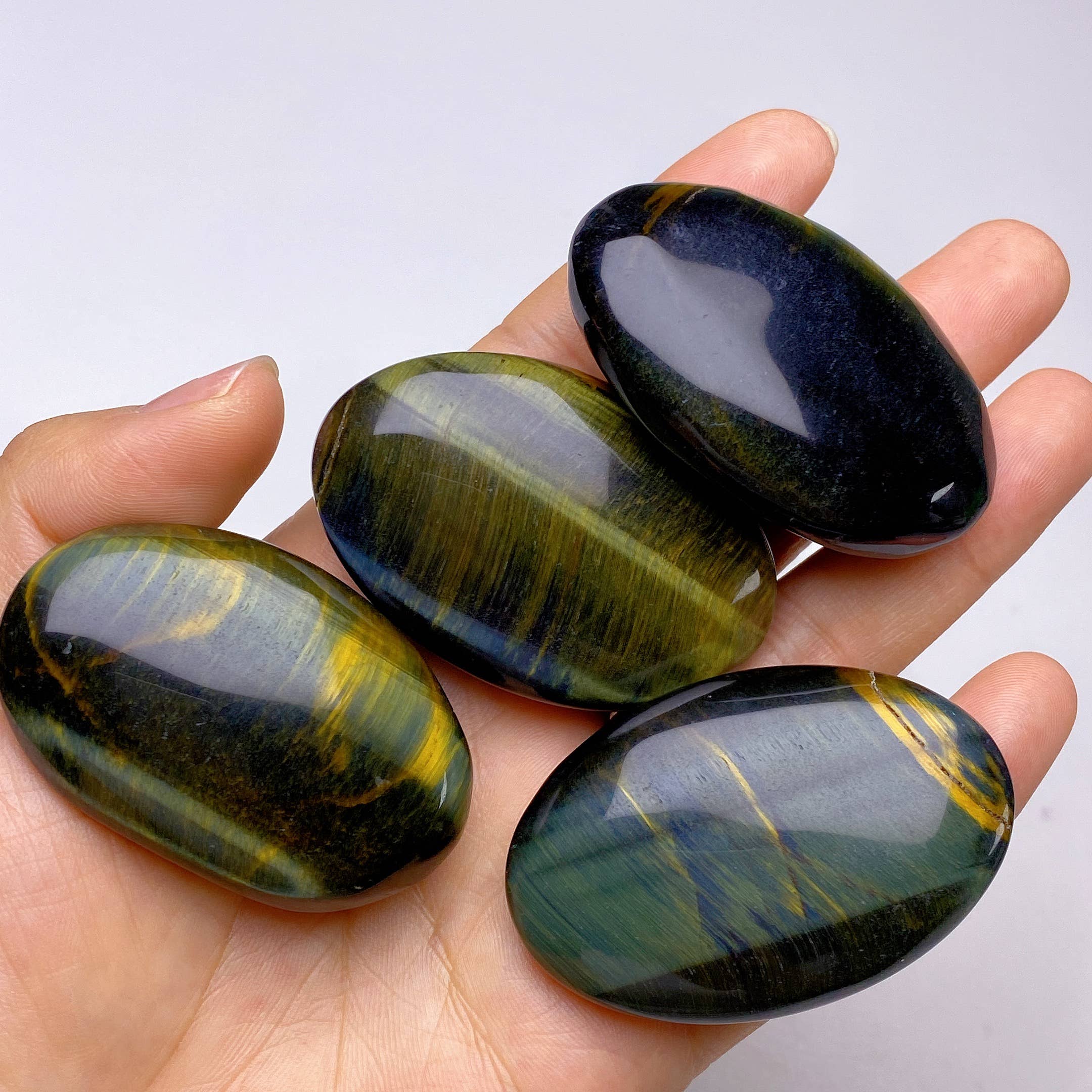Blauer Tigerauge Handstein