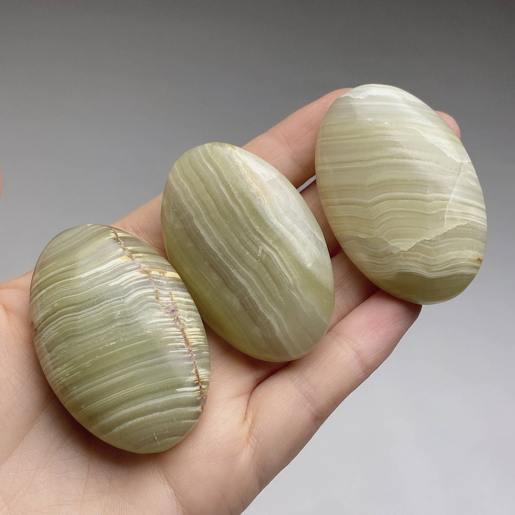 Afghanische-Jade Handstein circa 5cm