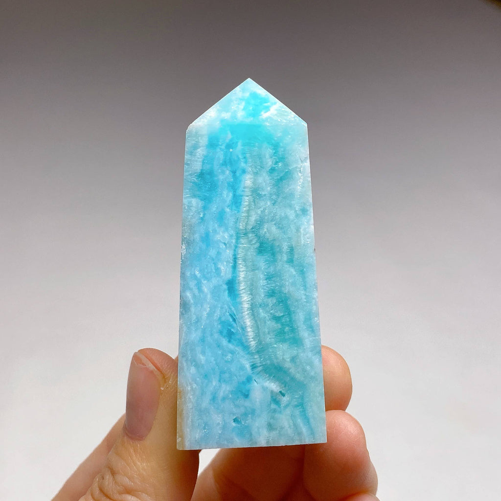 Blauer Aragonit-Obelisk
